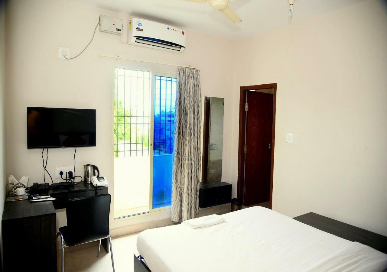 Orange Corner, Near Kempegowda Airport, Airport Pickup And Drop Available 24x7